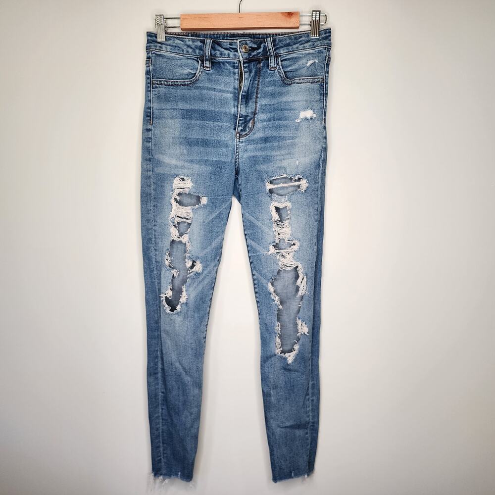 American‎ Eagle Super Hi-Rise Jegging Distressed Medium Wash Denim 6 SHORT